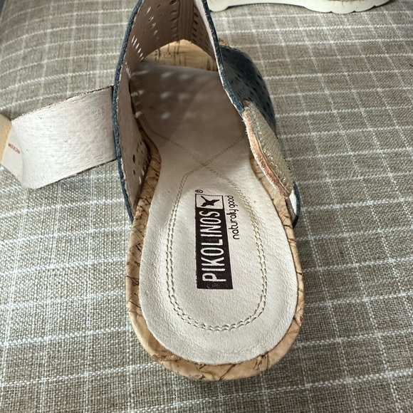 PIKOLINOS BALI LASER CUT WEDGES BLUE - Picture 10 of 13